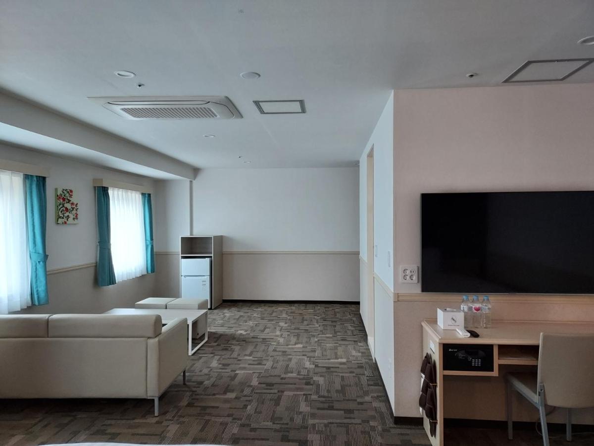 Toyoko Inn Changwon Zewnętrze zdjęcie